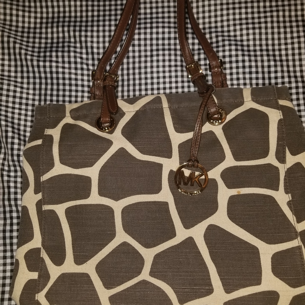 Michael kors purse